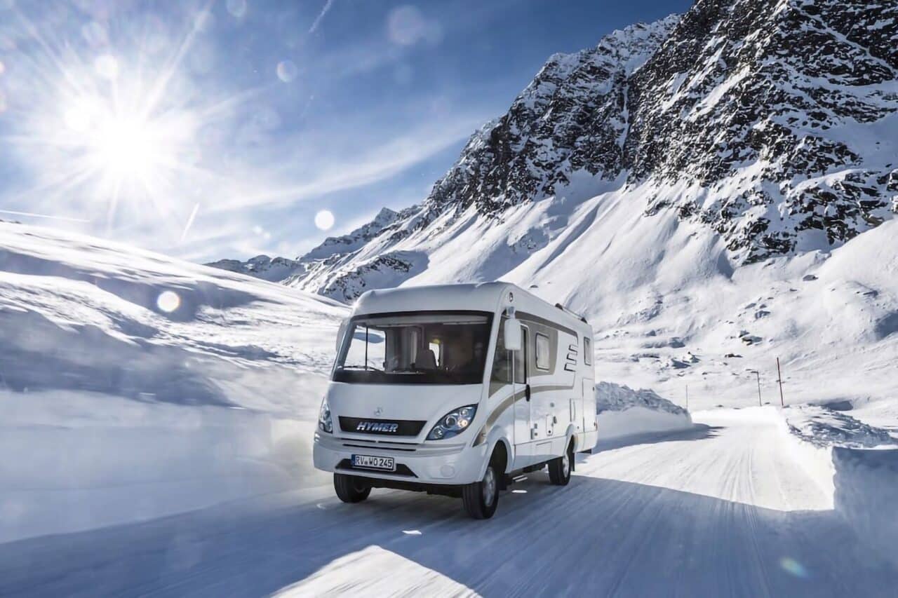 Wintercamping: So rüstest du Wohnmobil und Wohnwagen für die kalte Saison