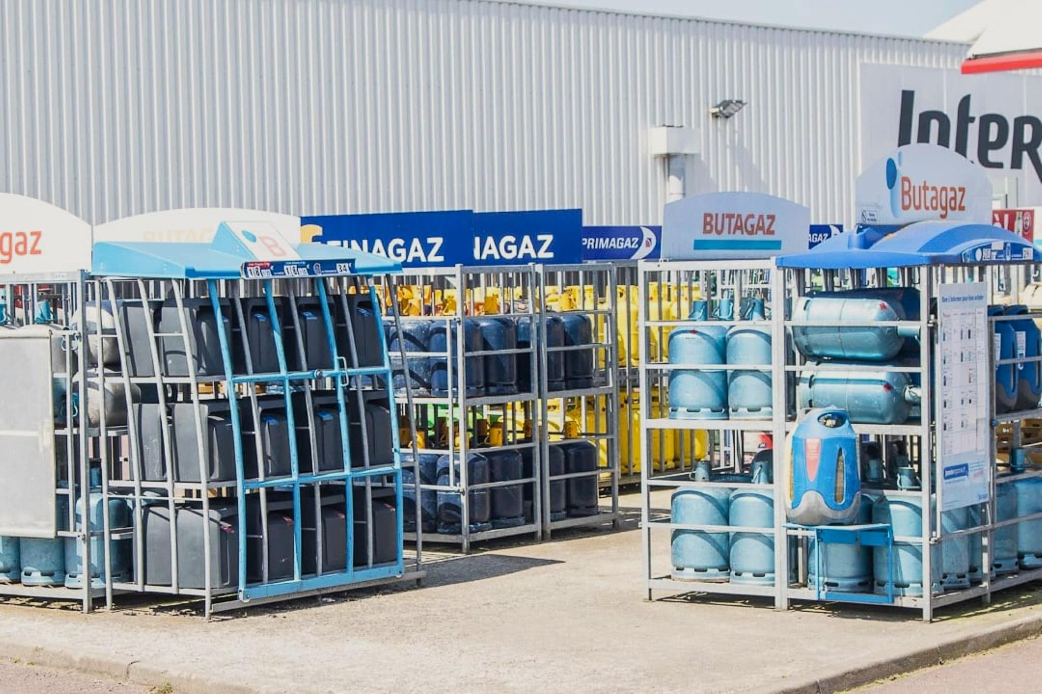 Fransa’da gaz tüpleri – tedarikçiler, satın alma ve değişim seçenekleri, özel özellikler