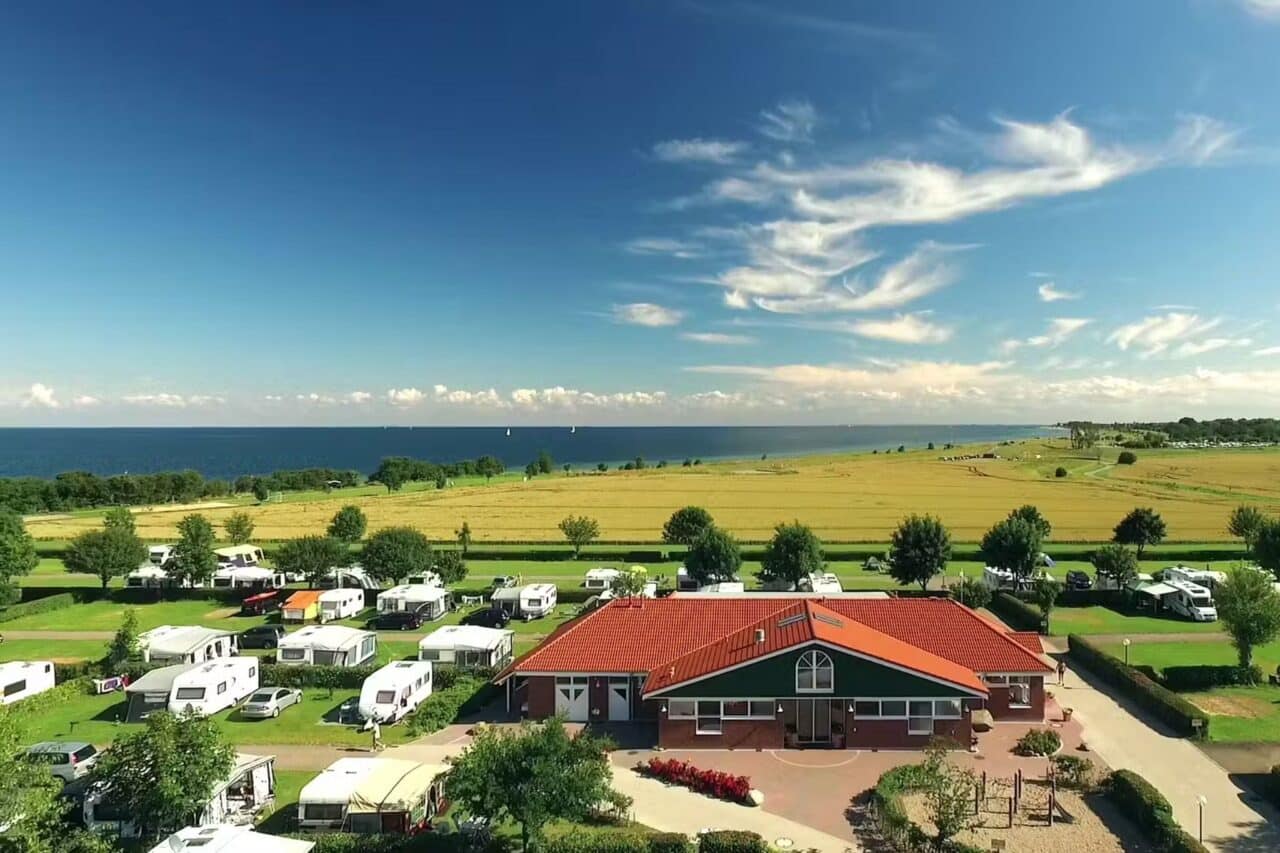Kampçı cennetleri: Almanya'nın deneyimlemeniz gereken en iyi kamp alanları 4 Rosenfelder Strand Baltık Denizi Kamping