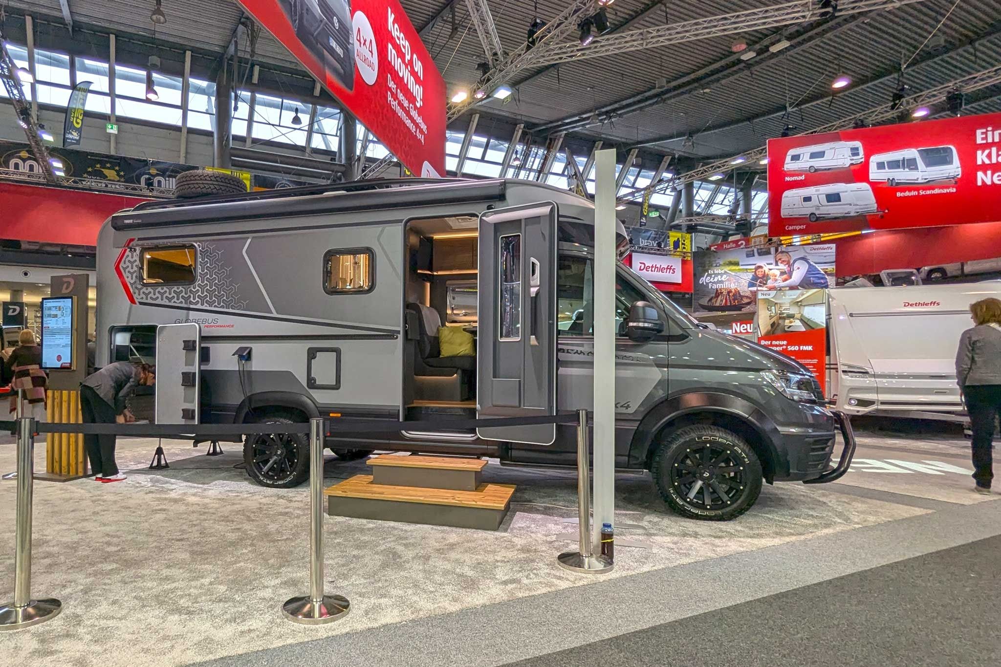 Araziye ve yoldaki hayata hazır: Dethleffs Globebus Performance 4×4 First Edition (2025)