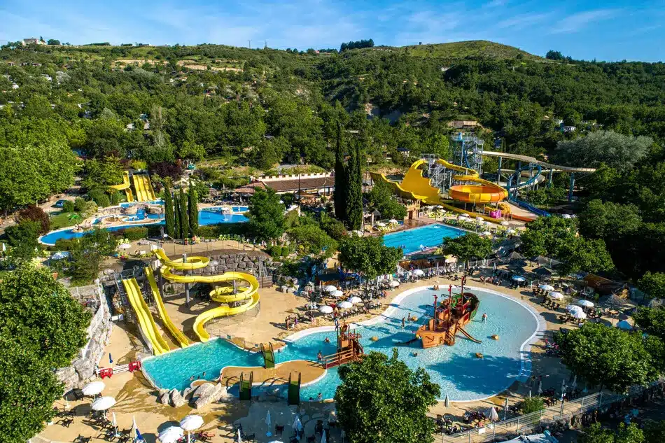 Fransa bölgesinde su parkı olan kamping - Camping Le Pommier